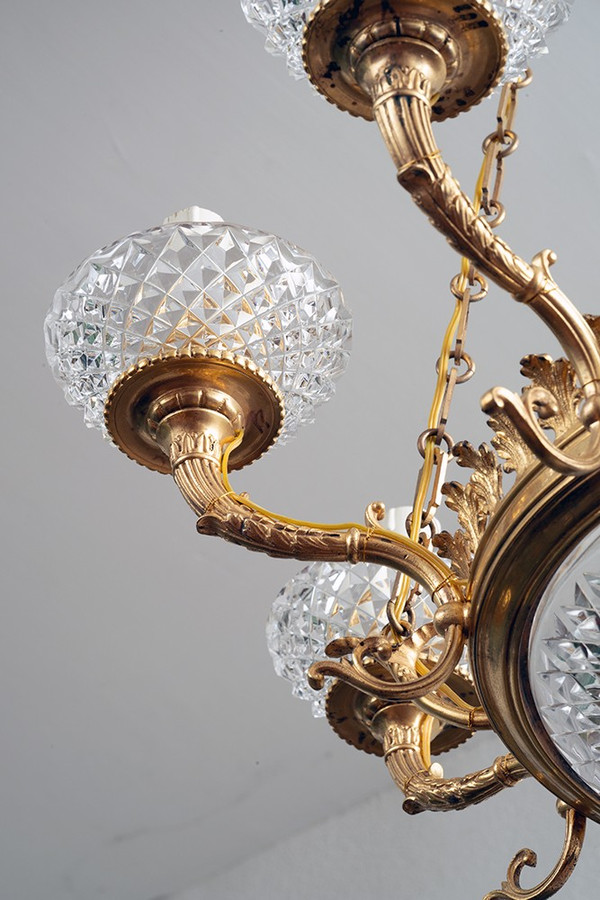 Antique French Napoleon III Chandelier in Gilt Bronze and Crystal. 19th Century Period.