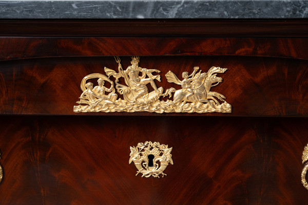 Antique French Empire Chest of Drawers, Early 19th Century.