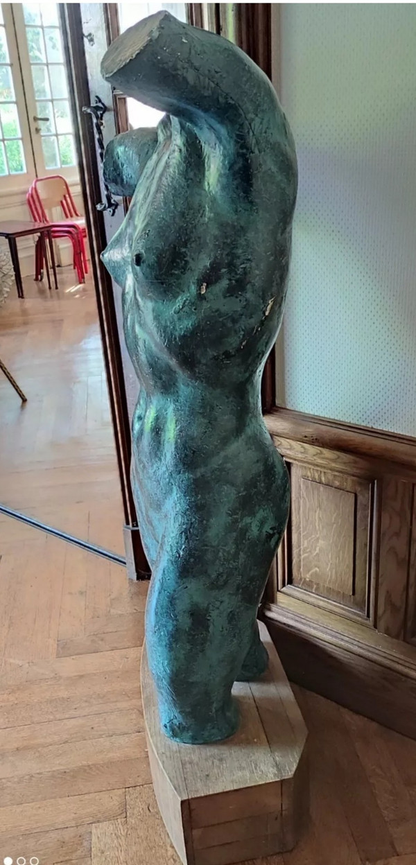 Große Statue Skulptur nackte Frau aus Gips