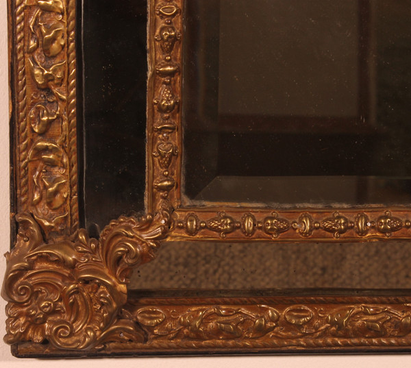 Pareclose Mirror With Sculpted Coper From The 19th Century From France