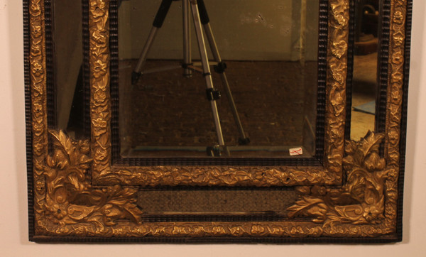 Mirror With Sculpted Coper And Ebony Wood Decoration - Early 19th Century