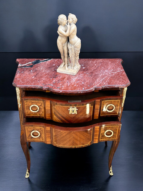 ANTIQUE 19TH CENTURY MARQUETRY CHEST OF DRAWERS WITH TRANSITION STYLE MARBLE TOP