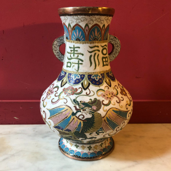 Cloisonné dragon vase