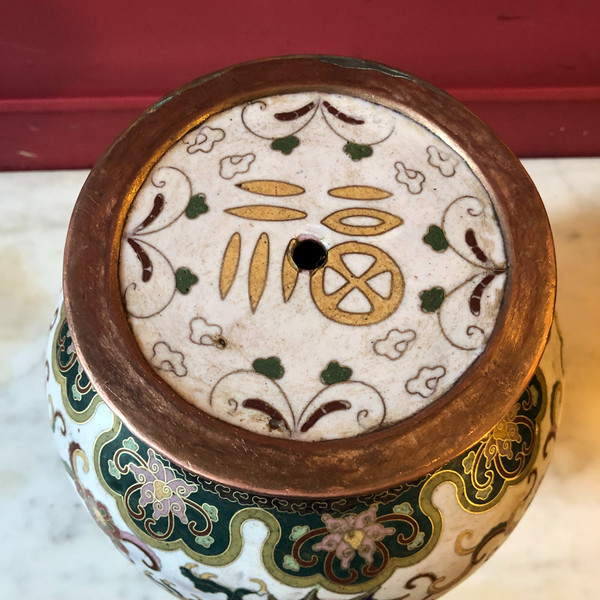 Cloisonné dragon vase