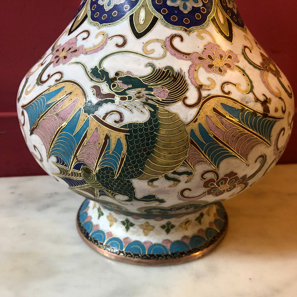 Cloisonné dragon vase