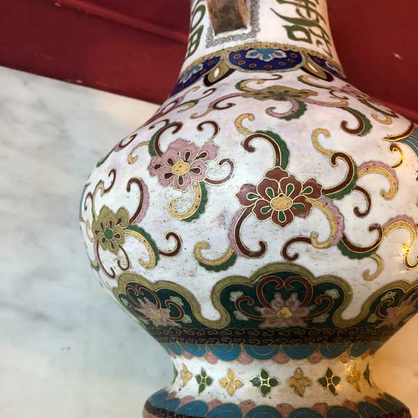 Cloisonné dragon vase