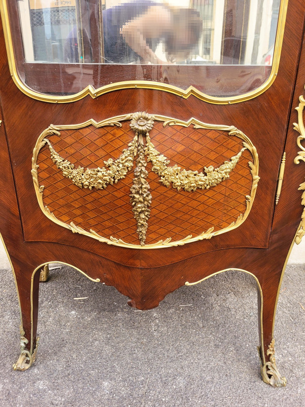 Vitrine Galbée En Marqueterie Et Bronze, Napoléon III, XIXème Siècle