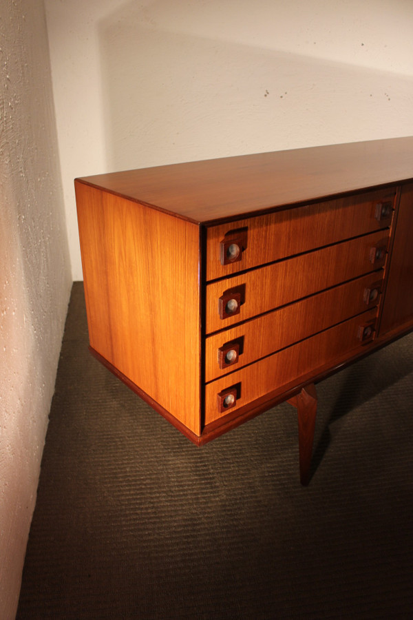 Credenza scandinava