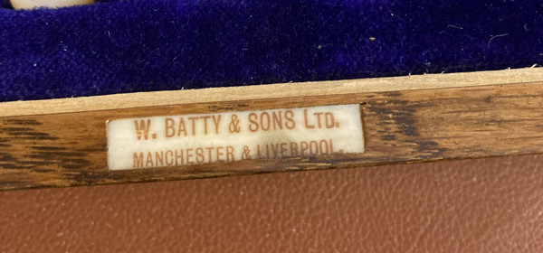 W. BATTY & SONS LTD HAUSHALT, AUS PERLMUTT UND SILBER