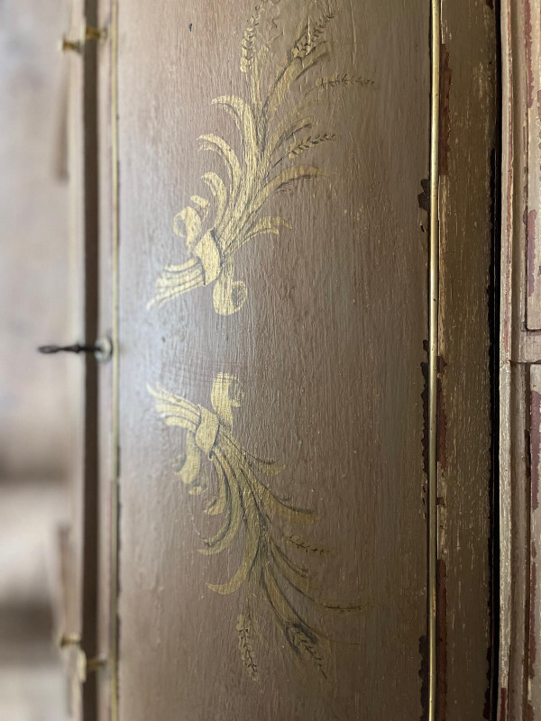 Louis XVI cylinder desk dating from the 18th century, very fine patina