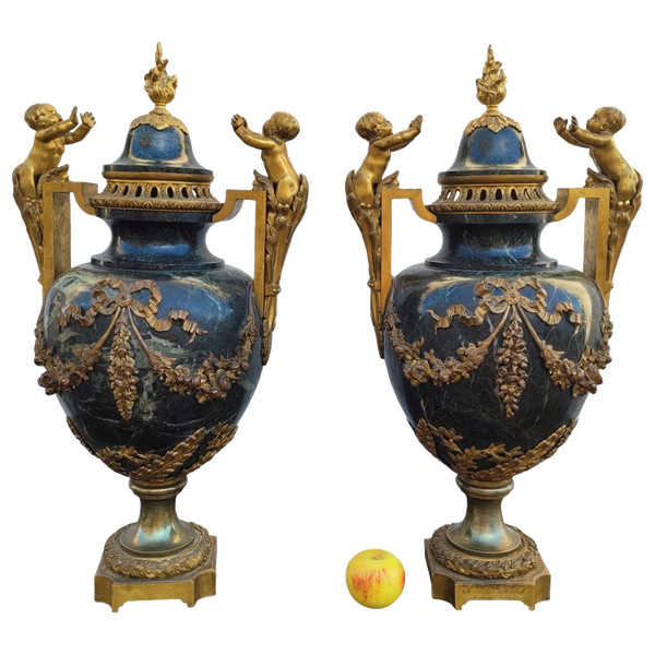 Pair Of Large Bronze And Marble Cassolettes, Napoleon III, 19th Century