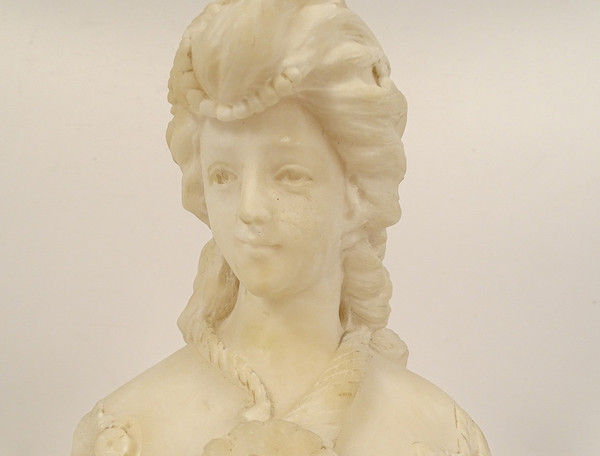 Sculpture Bust Alabaster Cipriani Young Elegant Woman Art Nouveau 19th century