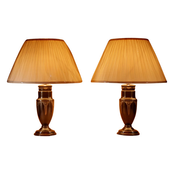 Elegant Art Nouveau / Art Deco Dutch table lamps in patinated and polished brass