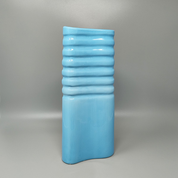 1960er Jahre Wunderschöne blaue Vase aus Laveno-Keramik. Hergestellt in Italien