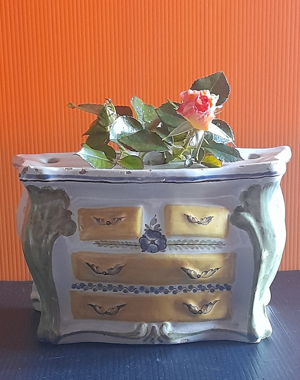 Chest of drawers 18th century earthenware