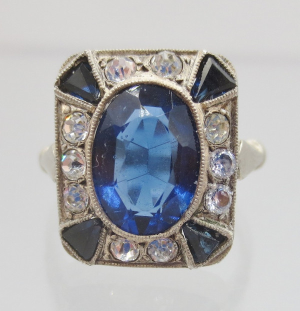 Art deco ring.