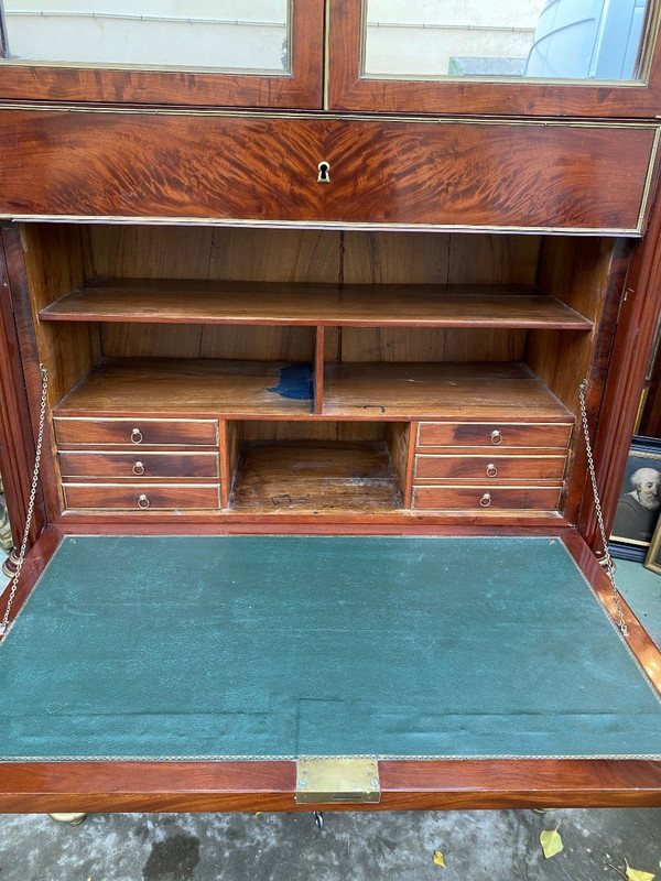 18th Century Louis XVI Period Guillotine Desk In Flamed Mahogany And Brass Joncs