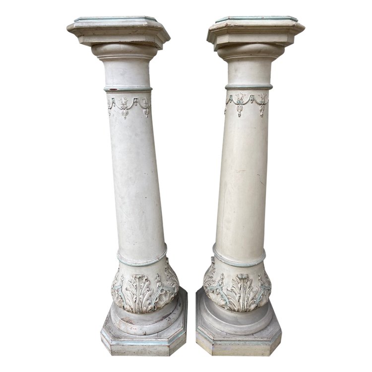 Paire De Colonnes En Bois Laqué Et Sculpté XIXème