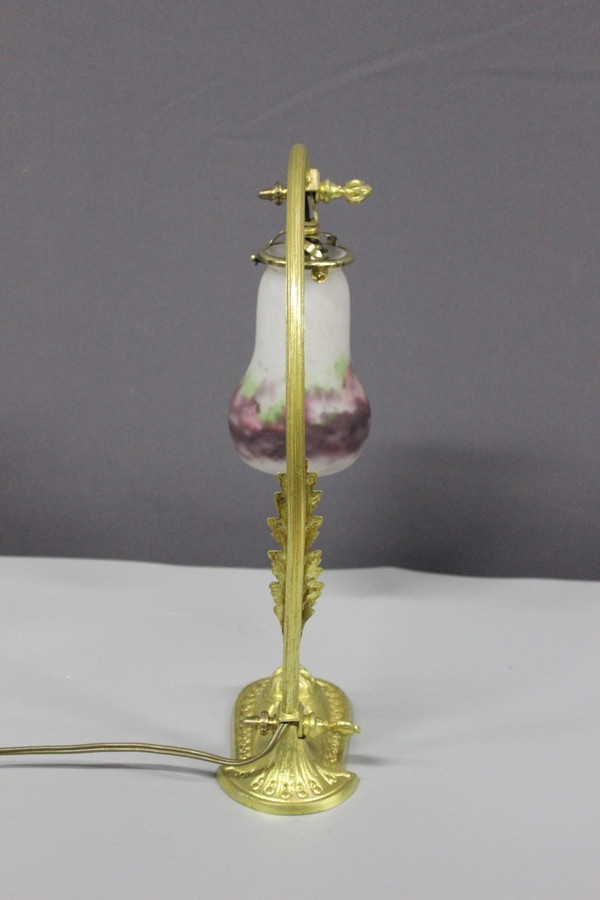 Jugendstil-Schreibtischlampe aus vergoldeter Bronze und Müller-Glaswaren 