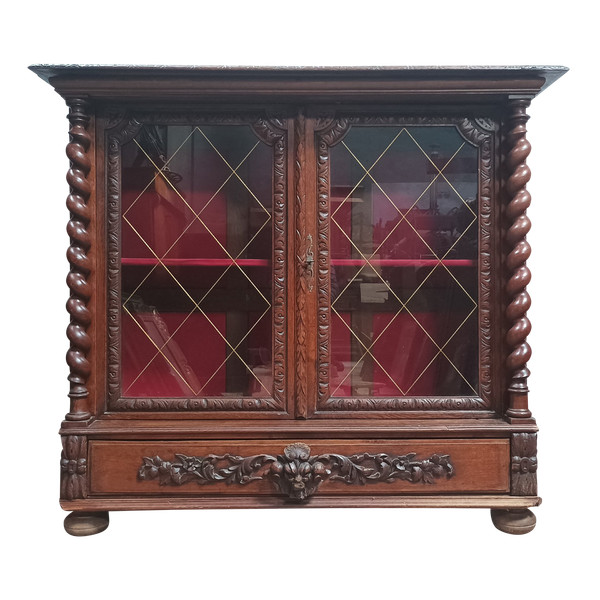 Vitrine Louis XIII en chêne