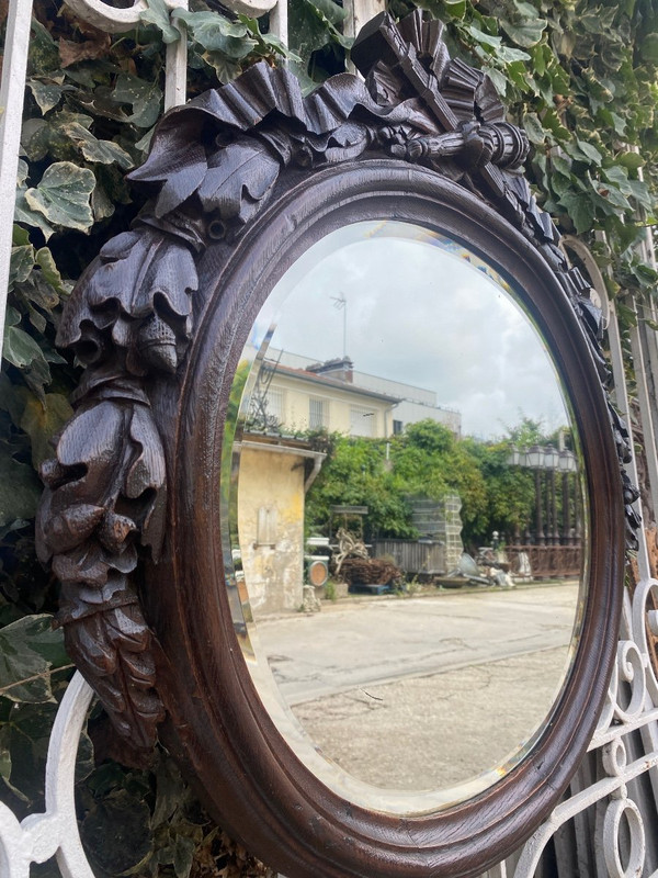 Louis XVI Style Carved Wood Oval Mirror XIXth Century