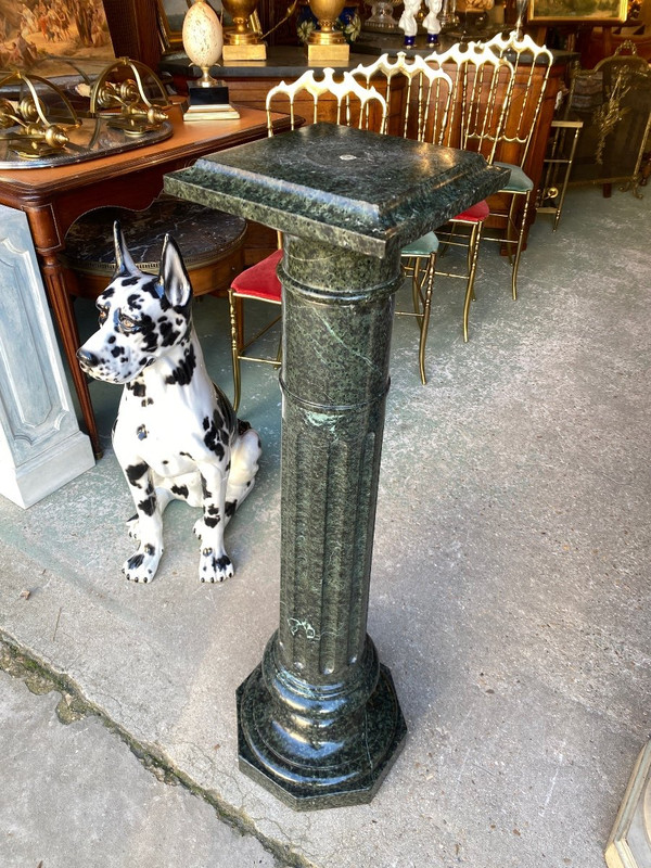 Canneleé Column In Green Marble, Rotating Base, Early 20th C.