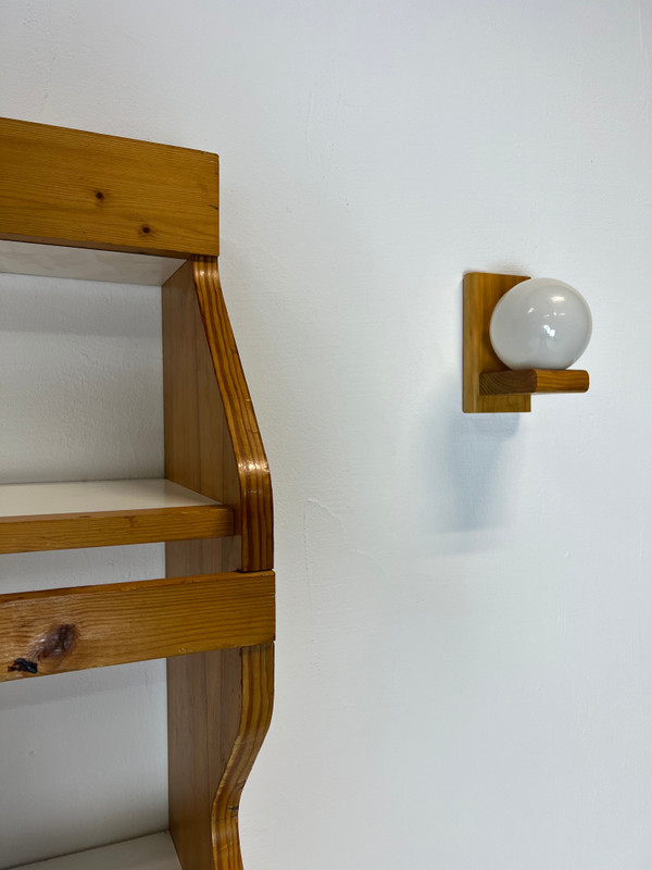 Duo of dresser shelves by Charlotte Perriand