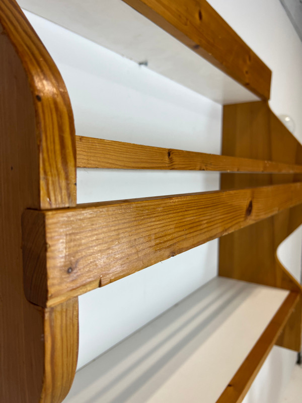 Duo of dresser shelves by Charlotte Perriand