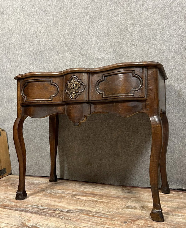 console a gibier Lyonnaise époque Louis XV a façade Arbalète vers 1750