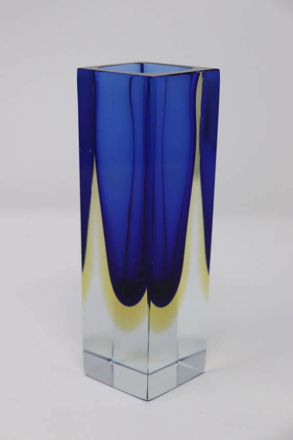 Vaso piccolo blu di Flavio Poli per Seguso, anni '70