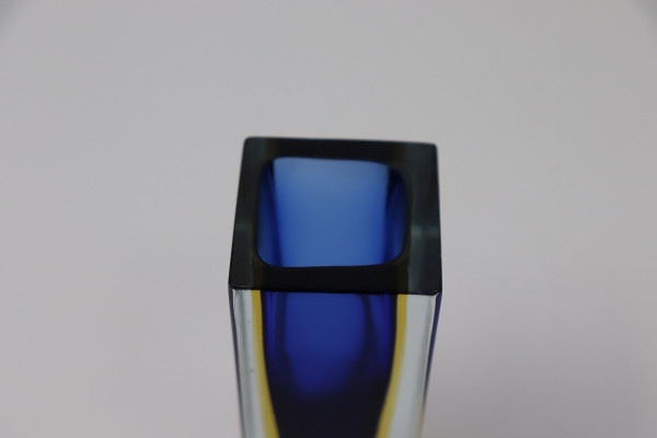 Vaso piccolo blu di Flavio Poli per Seguso, anni '70