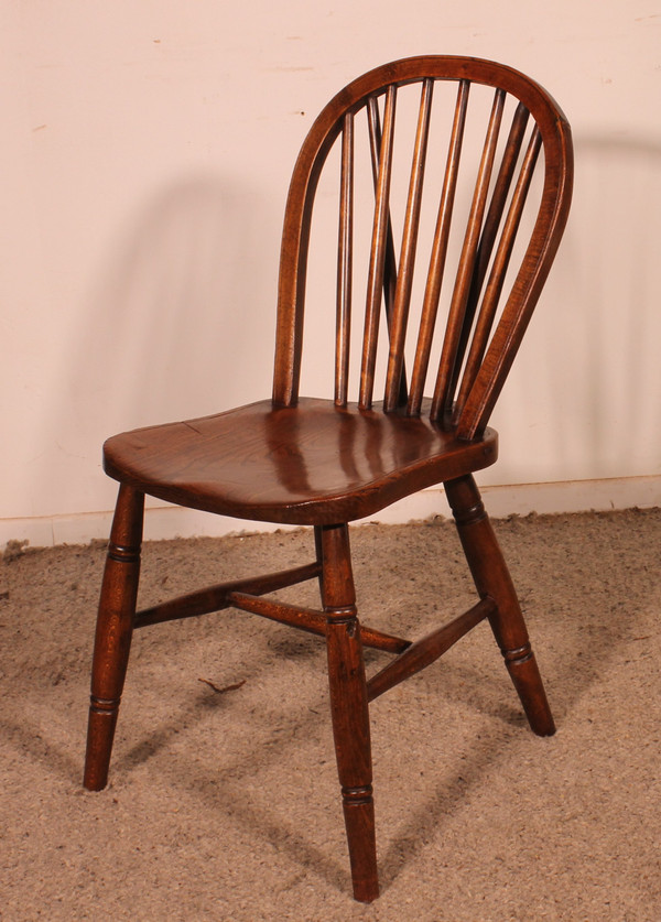 Set Of 4 19th Century Windsor Chairs