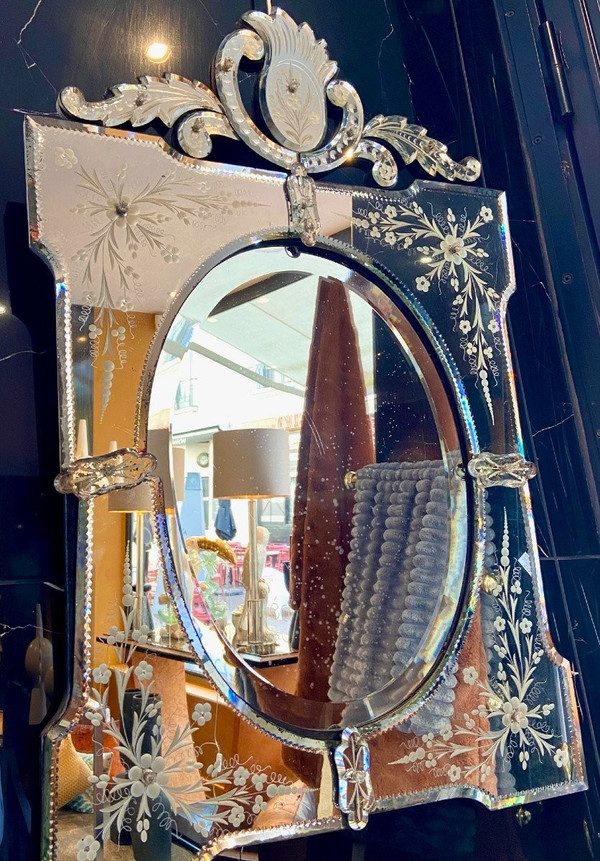 Venice, Murano Island, 1930s, Large Mirror With Engraved And Eglomise Decor.