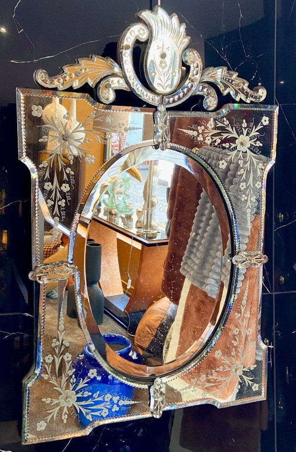 Venice, Murano Island, 1930s, Large Mirror With Engraved And Eglomise Decor.