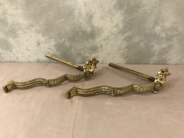 Pair of 19th century bronze curtain rod holders