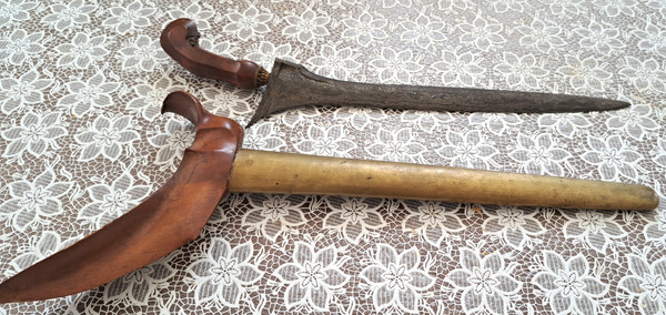 Antico (circa 1900) Sunggingan keris / kris indonesiano