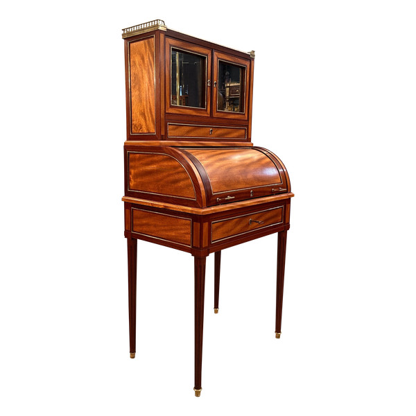 Louis XVI period small Bonheur du Jour cylinder desk circa 1780