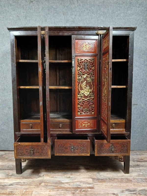 Credenza cinese in lacca rossa della fine del XIX secolo della dinastia Qing