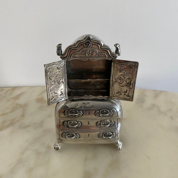 Scriban chest of drawers miniature silver display case Holland 19th century