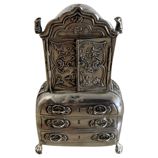 Scriban chest of drawers miniature silver display case Holland 19th century