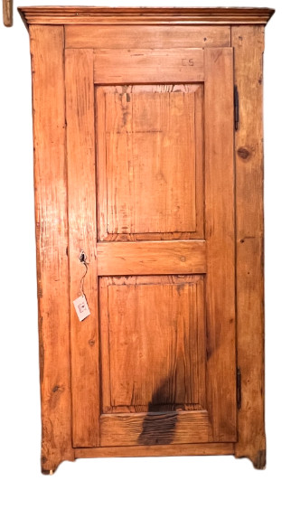 Armoire en épicéa 1800