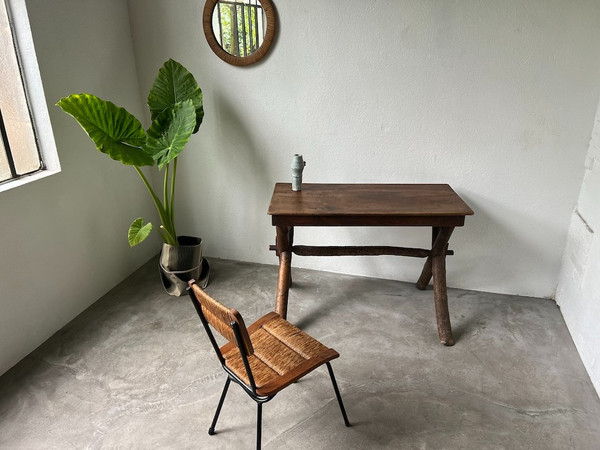 Solid walnut desk, folk art, Savoie, circa 1900