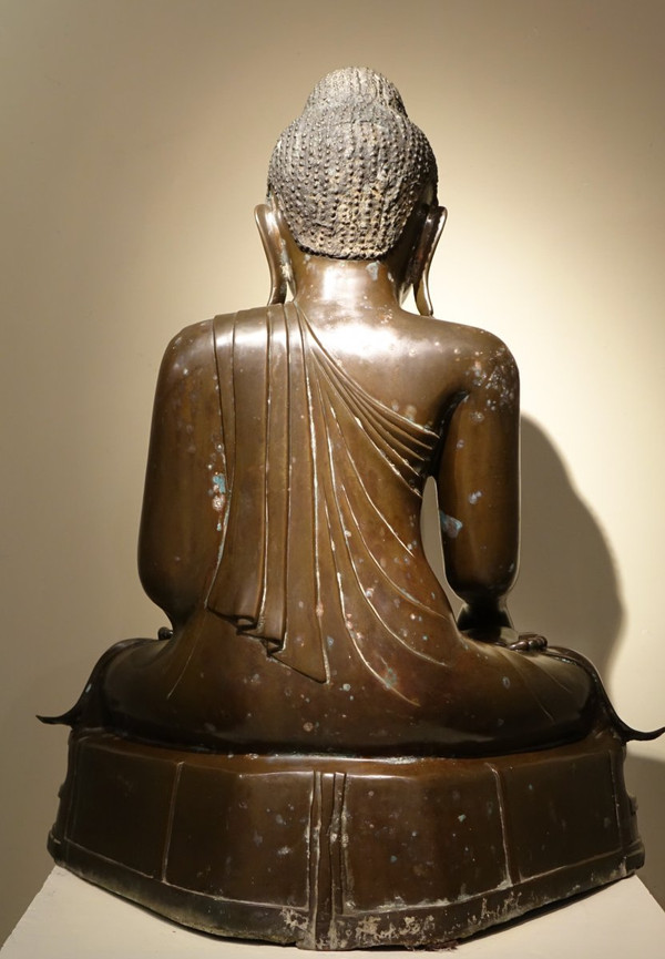 Seated Buddha in Bhumisparsa Mùdra, Bronze, Burma, 19th C.