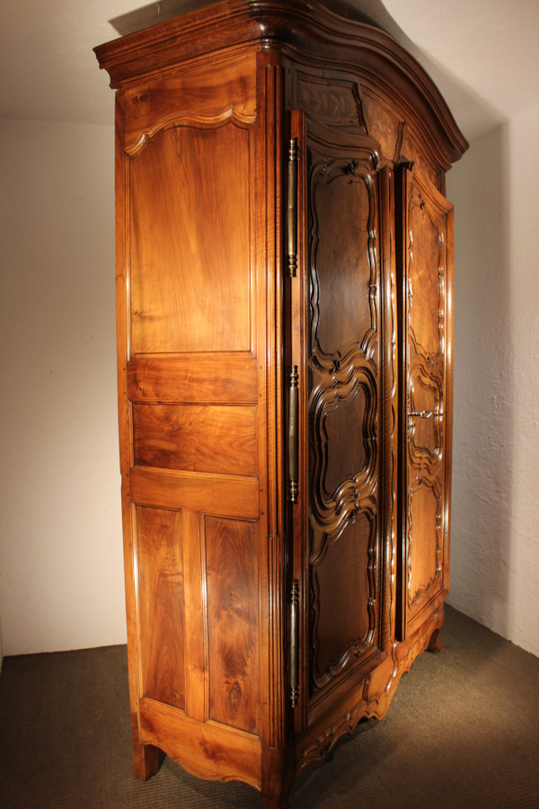 Armoire lyonnaise de mariage 