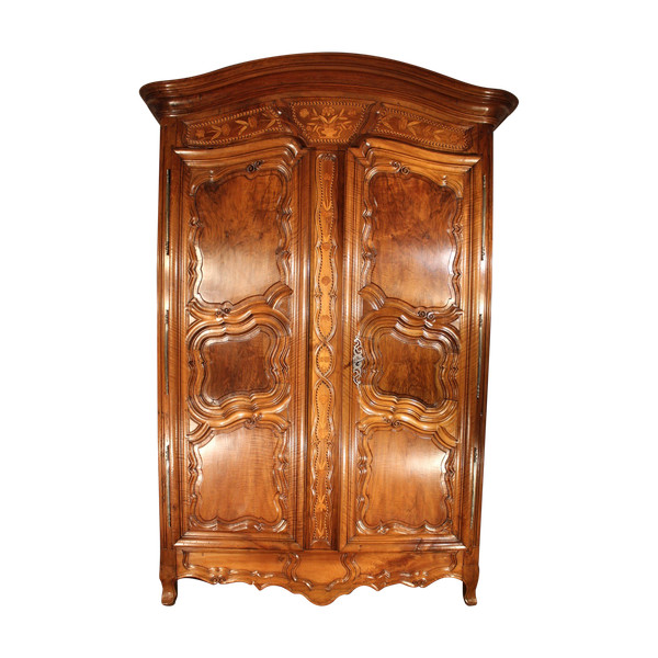 Armoire lyonnaise de mariage 