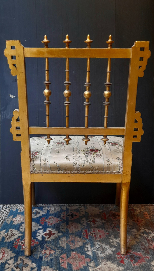 Napoléon III chaise dit de nourrice en bois doré 