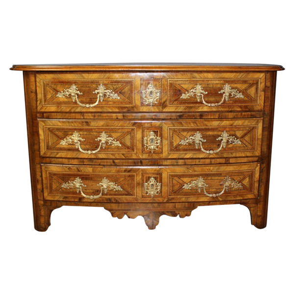 Louis XIV chest of drawers in 18th century marquetry