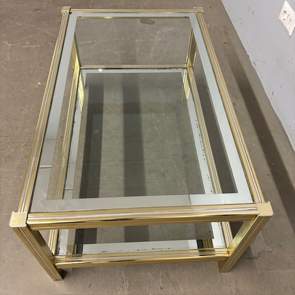 Willy Rizzo 70s smoking table in gold and chrome metal. Size 90 x 55. H 39