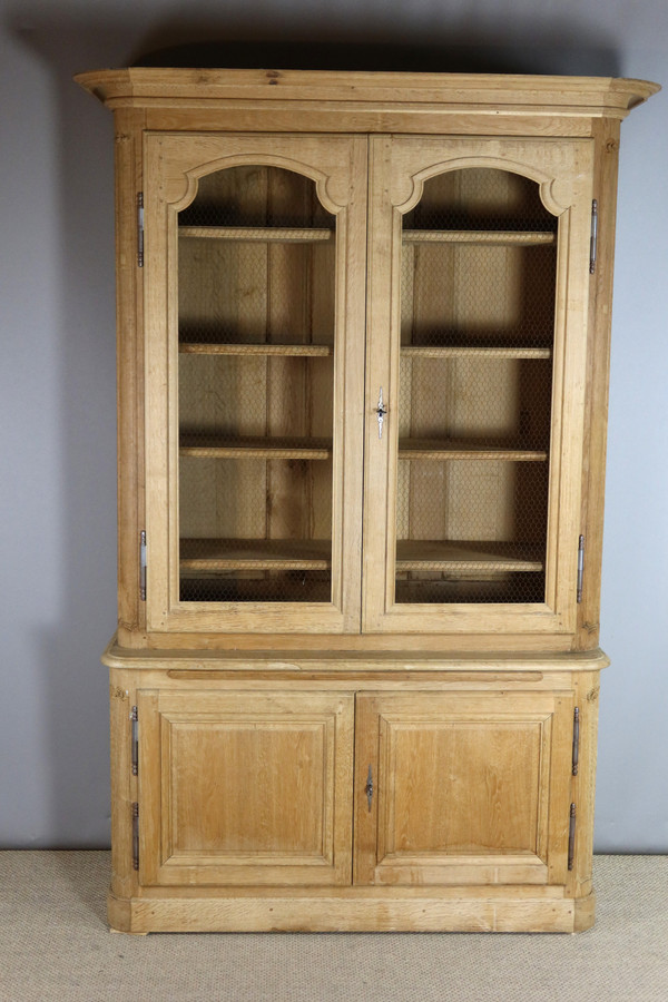 Oak bookcase