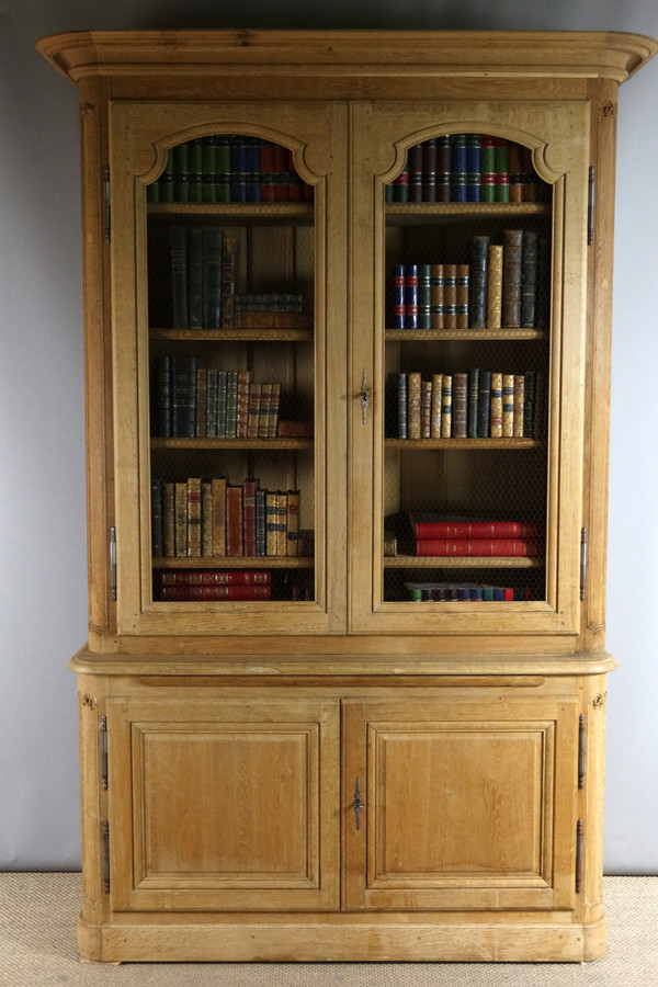 Oak bookcase